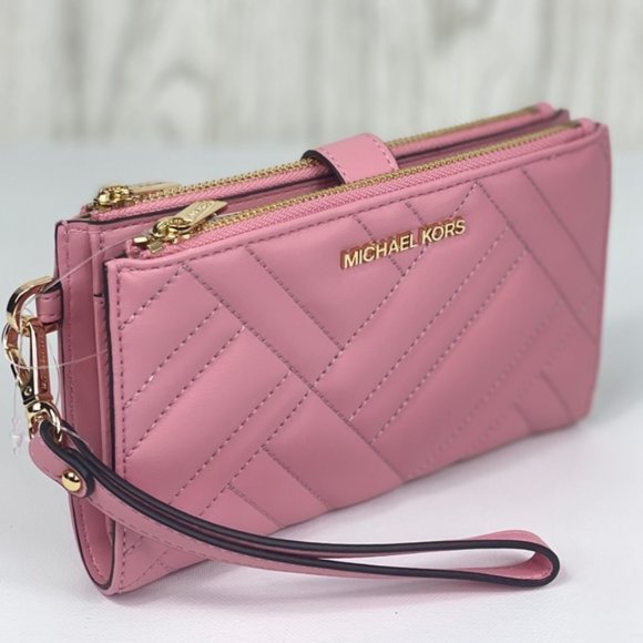 Michael Kors Handbags - ❤️Michael Kors Large Double Zip Wallet Wristlet